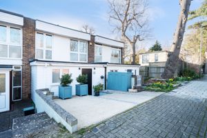 Photo 19- click for photo gallery